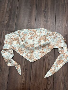 Garage Floral Daisy Bandana Scarf Top - Light Blue
